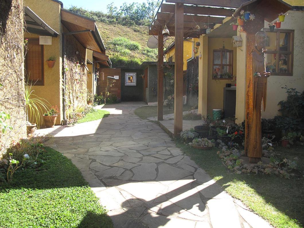 Hospedaria Vila Khepri Gonçalves Exteriér fotografie