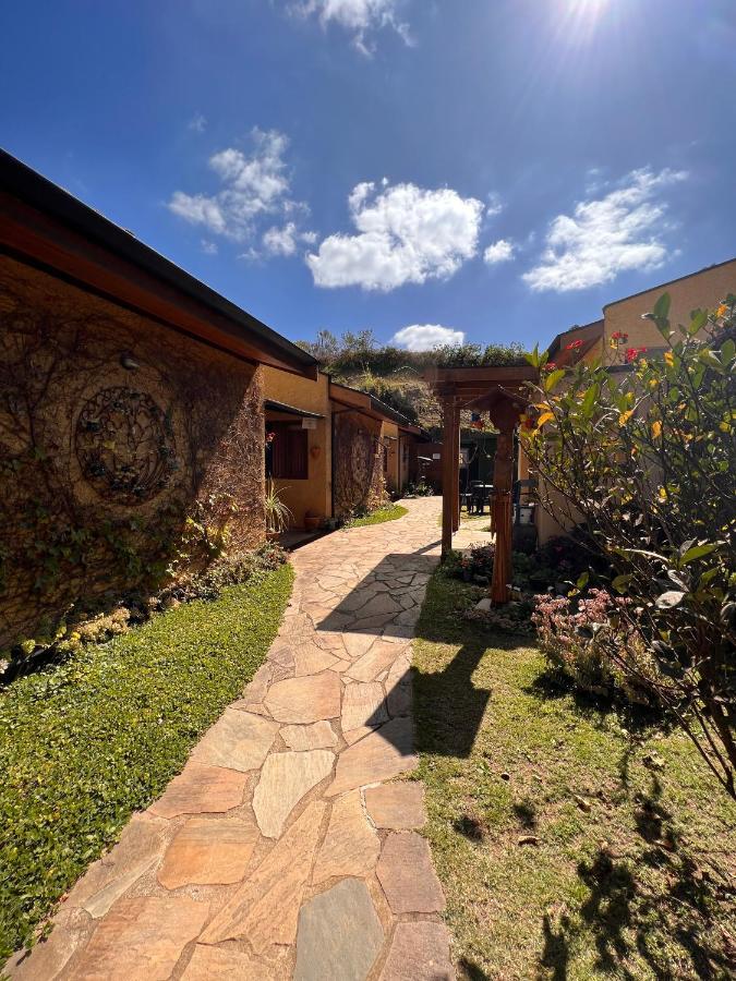 Hospedaria Vila Khepri Gonçalves Exteriér fotografie